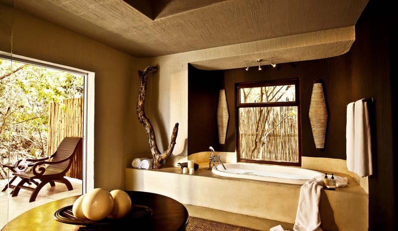 deluxe suite wash area